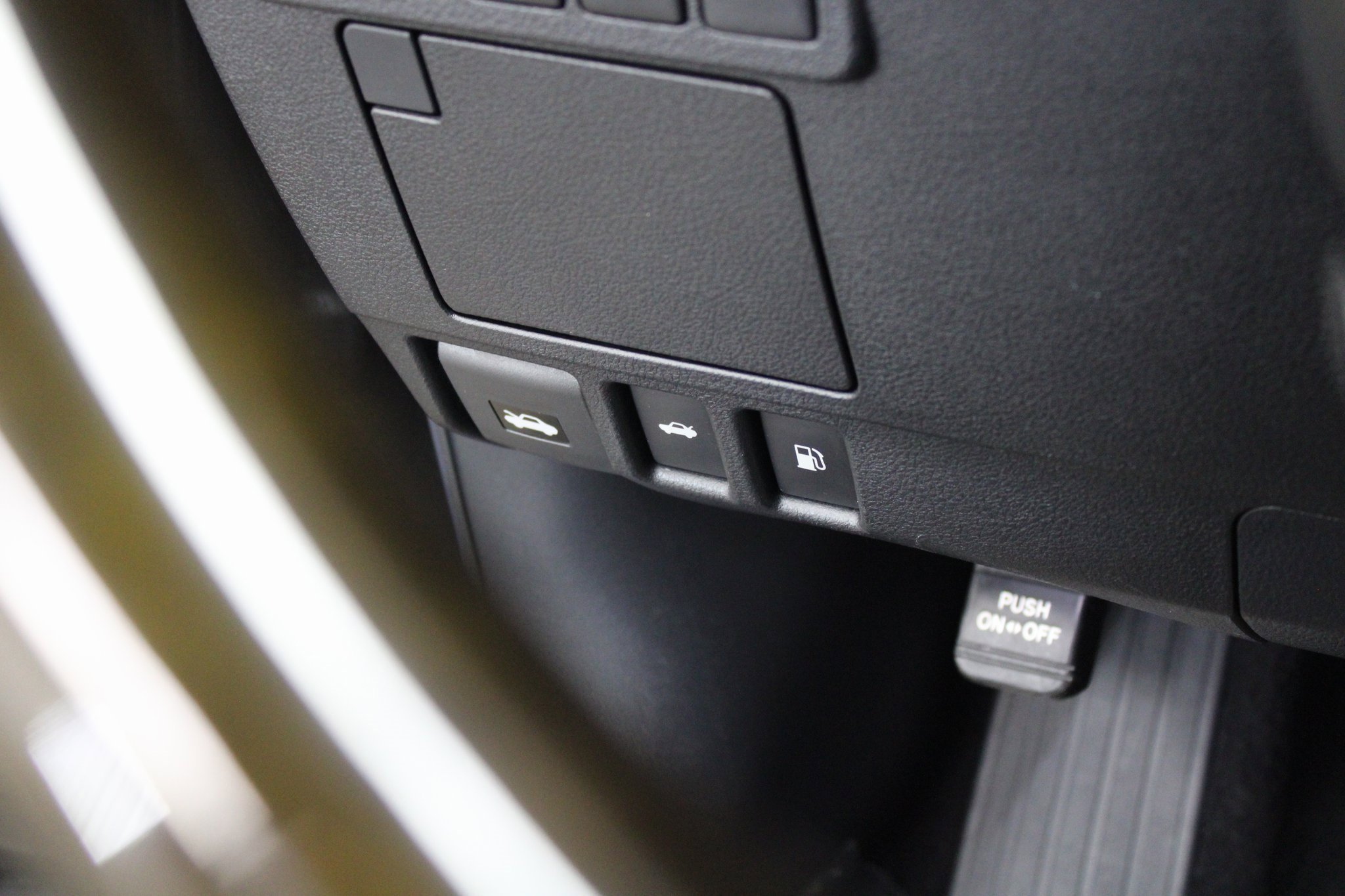 Used 2018 Lexus ES 300h image 33