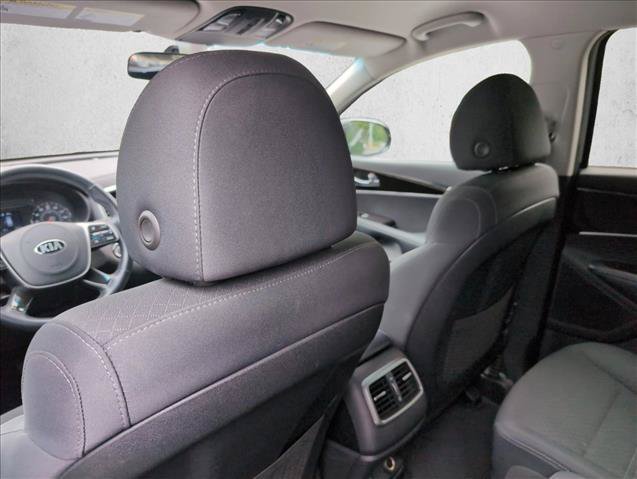 Used 2020 Kia Sorento S FWD image 17