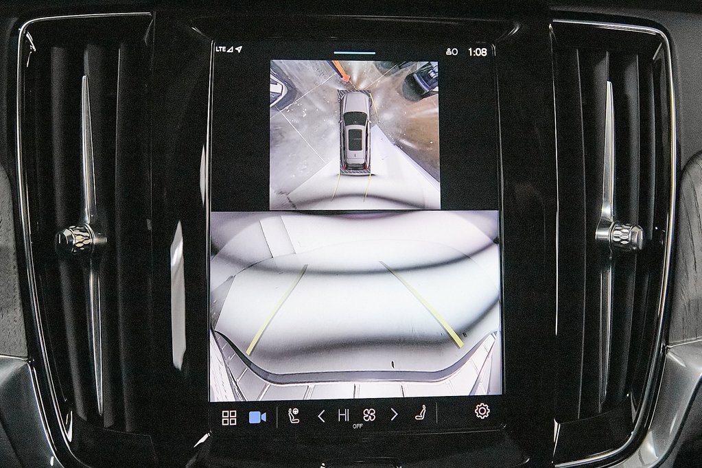 Certified 2024 Volvo V90 B6 Cross Country Ultimate image 36