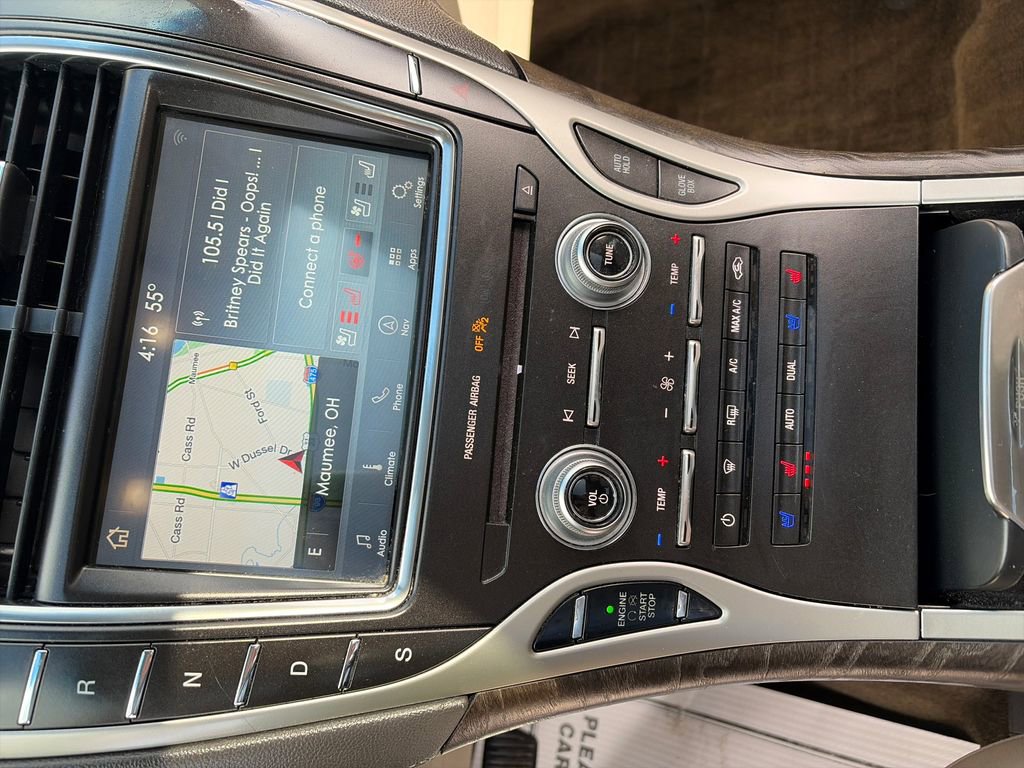 Used 2018 Lincoln MKX Reserve w/ Lincoln MKX Climate Package image 25