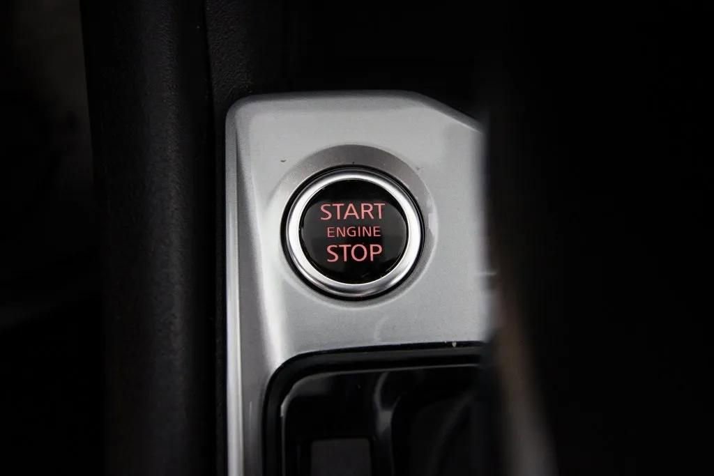 Used 2024 Nissan Altima 2.5 S FWD image 31