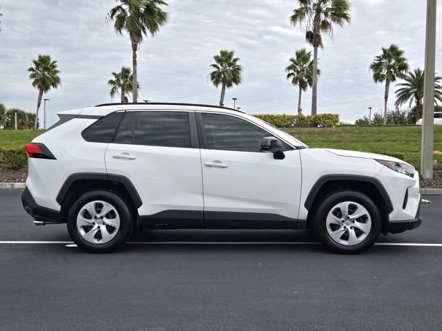Used 2020 Toyota RAV4 LE image 6