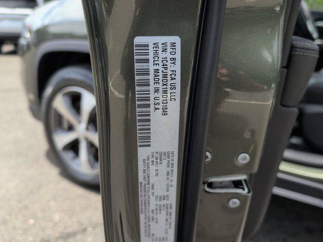 Certified 2021 Jeep Cherokee Limited AWD/4WD image 26