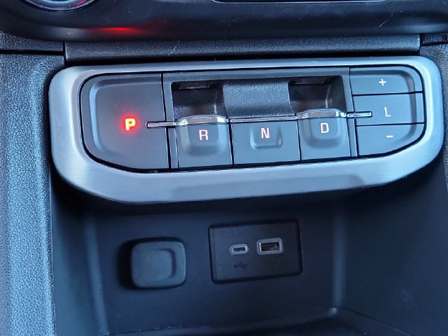 Used 2023 GMC Acadia SLE w/ Driver Convenience Package FWD image 28