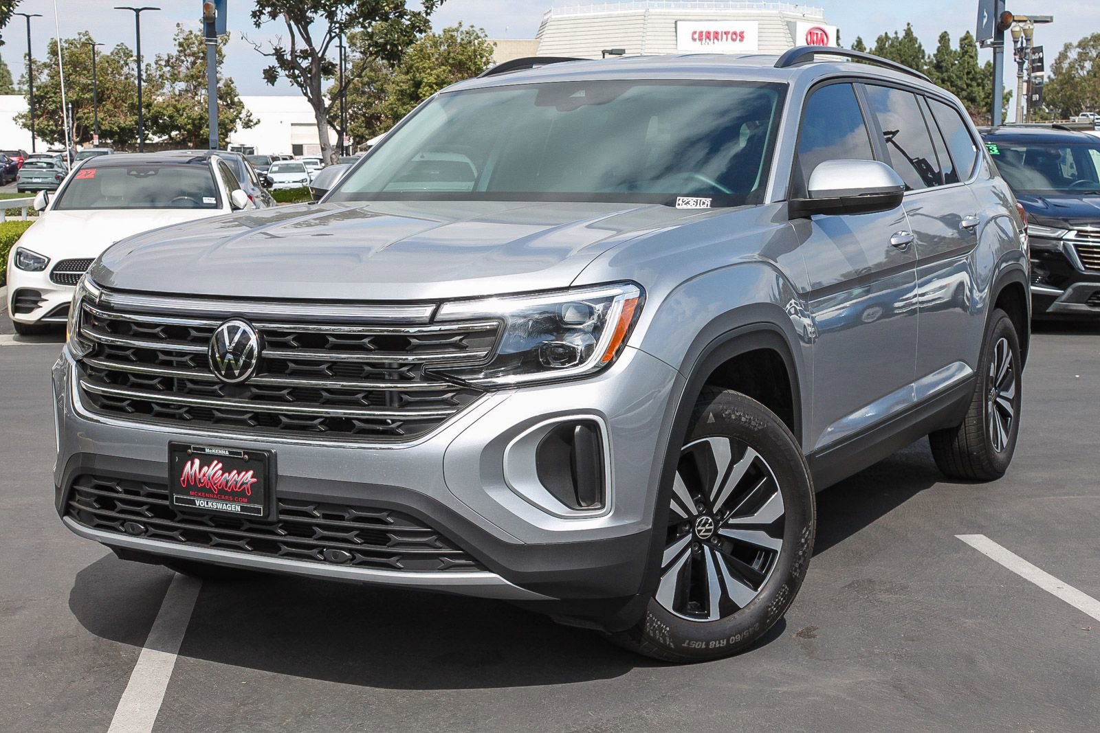 Used 2025 Volkswagen Atlas SE