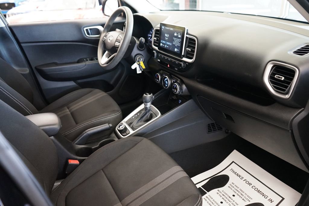 Used 2020 Hyundai Venue SEL FWD image 39