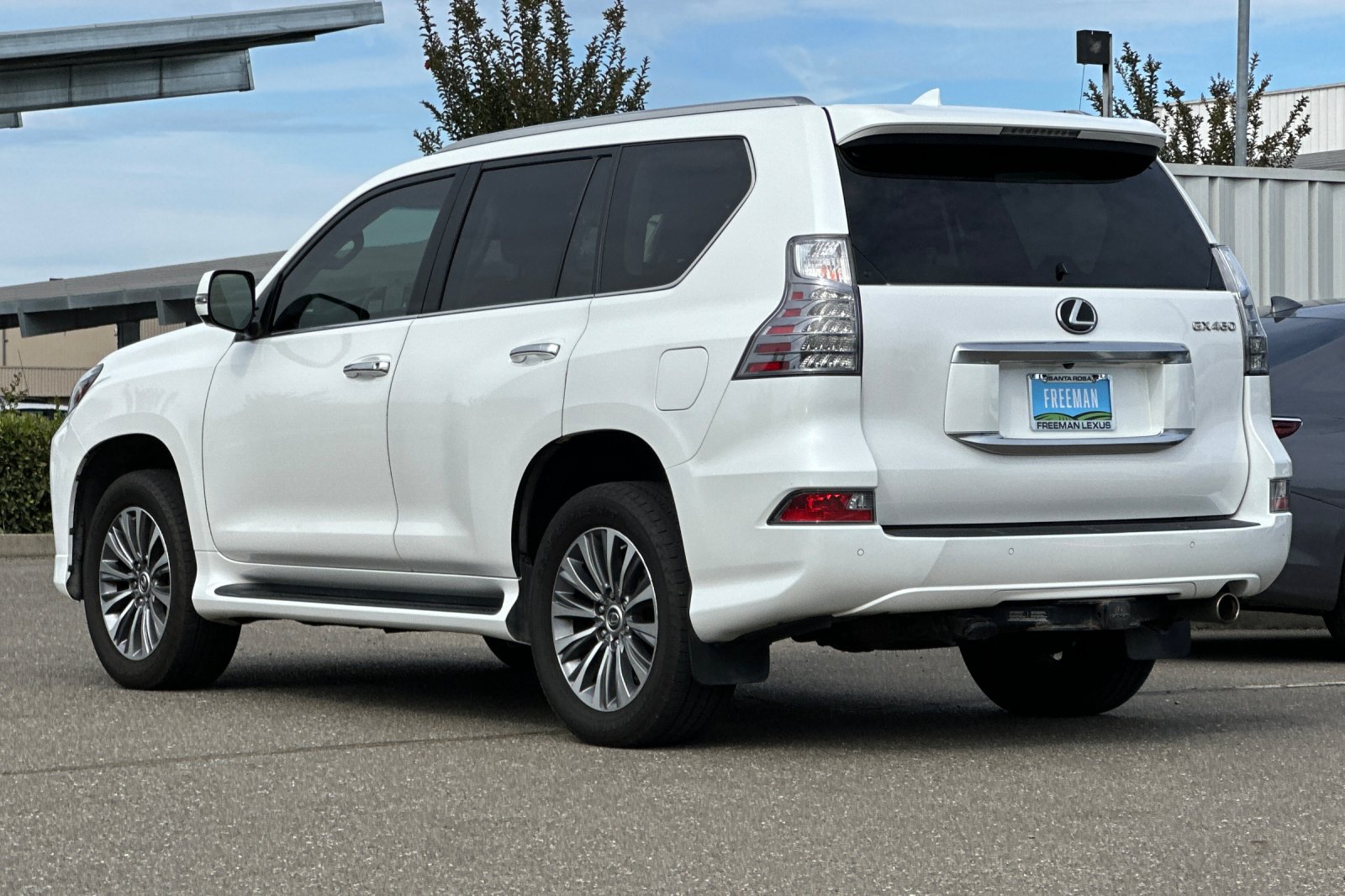Used 2020 Lexus GX 460 Luxury w/ Accessory Package AWD/4WD image 6