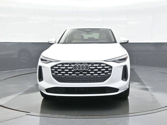 Certified 2025 Audi Q5 Premium Plus w/ Premium Plus image 2