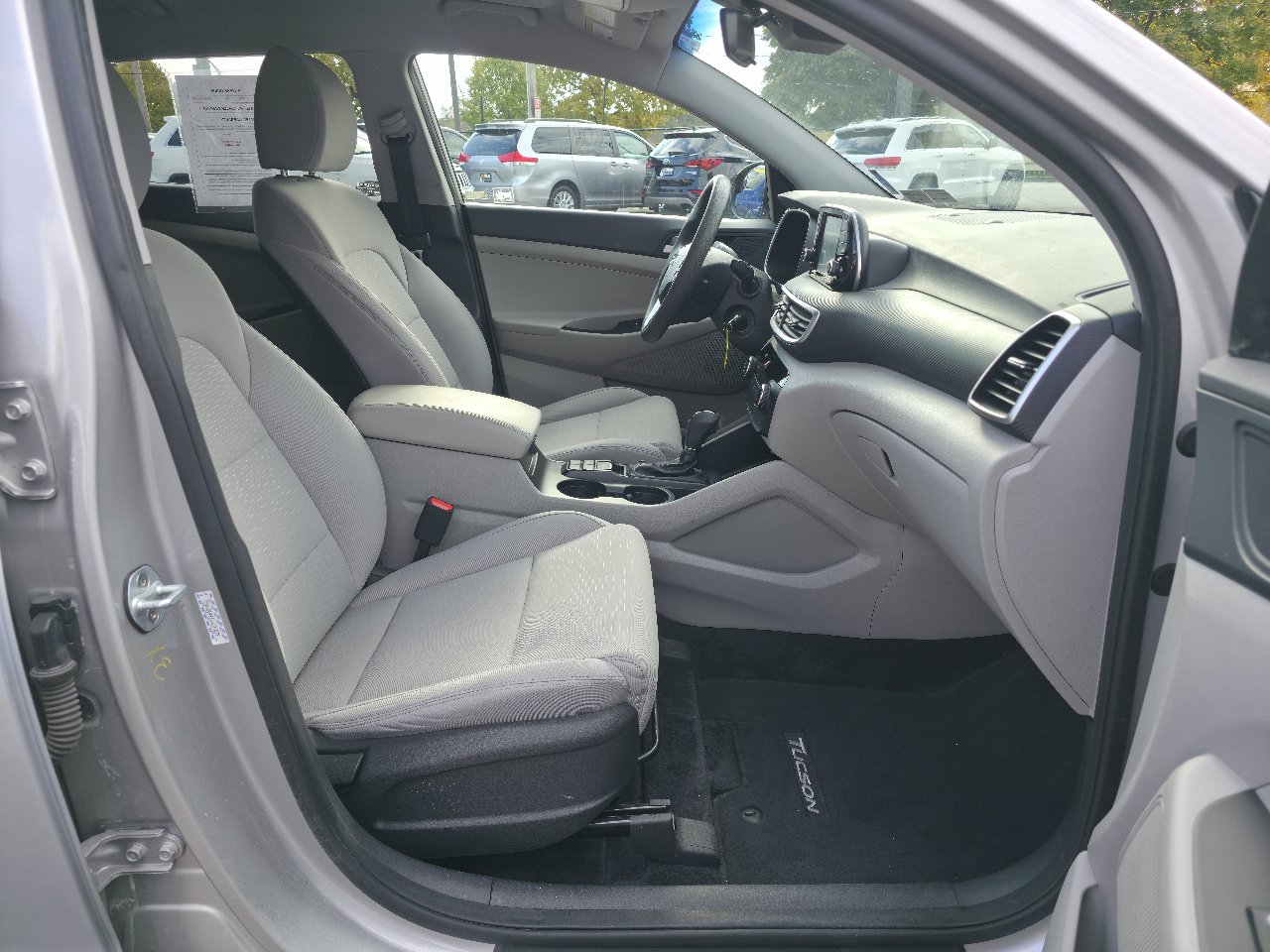 Used 2020 Hyundai Tucson SE image 18