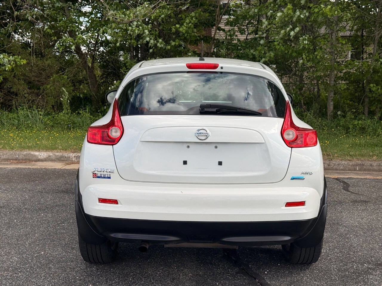 Used 2014 Nissan Juke S AWD/4WD image 5