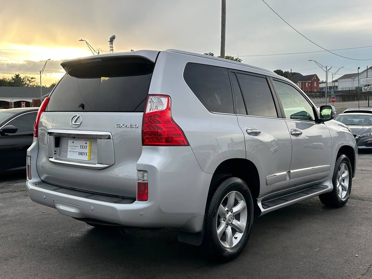 Used 2012 Lexus GX 460 w/ Comfort Plus Pkg AWD/4WD image 10