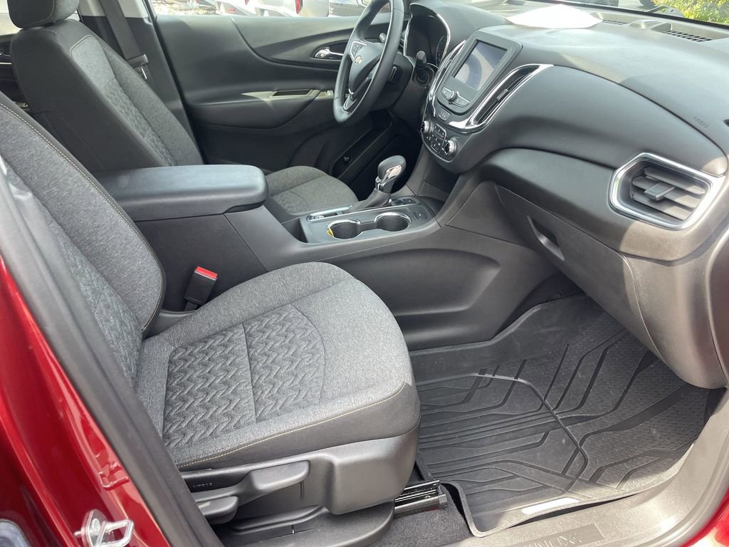 Used 2023 Chevrolet Equinox LT AWD/4WD image 33