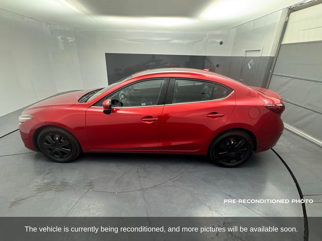 Used 2017 MAZDA MAZDA3 Grand Touring w/ Premium Equipment Package FWD image 2