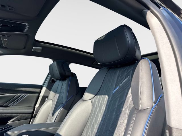 New 2026 Cadillac Optiq V image 17