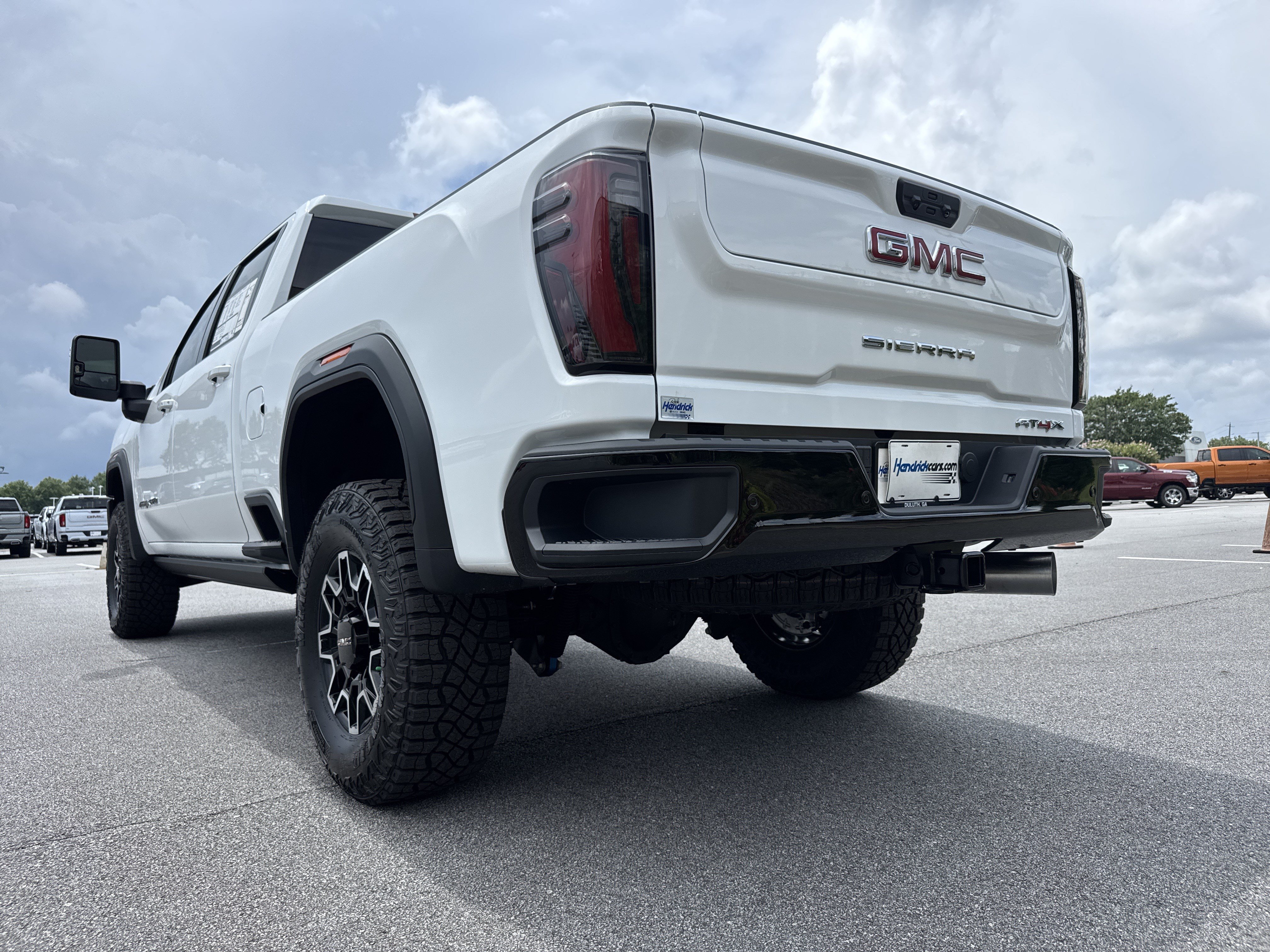 New 2026 GMC Sierra 2500 AT4X AWD/4WD image 8