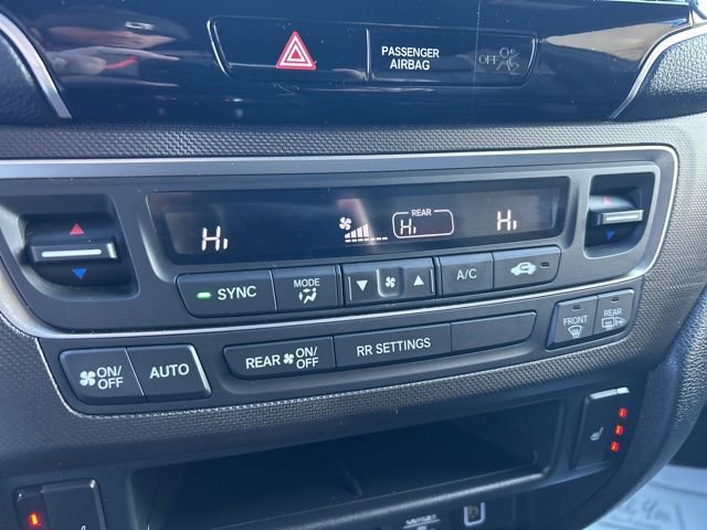Used 2022 Honda Passport TrailSport image 27