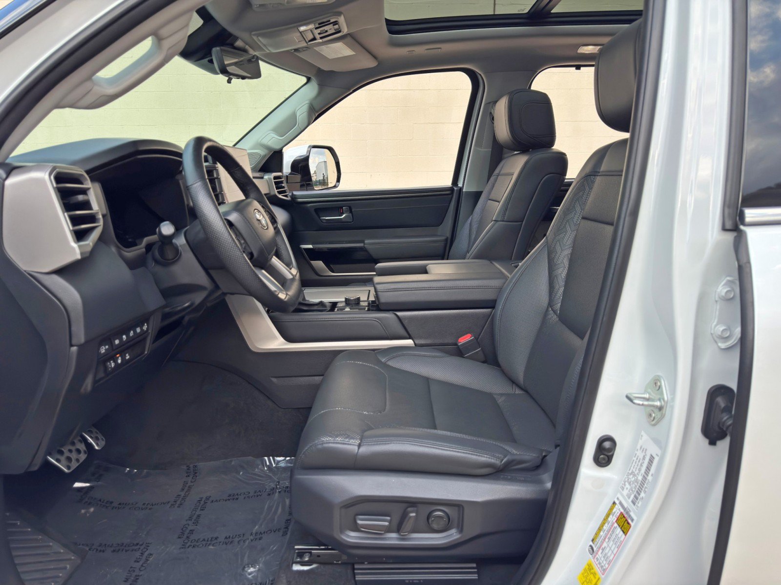 Used 2023 Toyota Sequoia Limited w/ TRD Off-Road Package AWD/4WD image 17