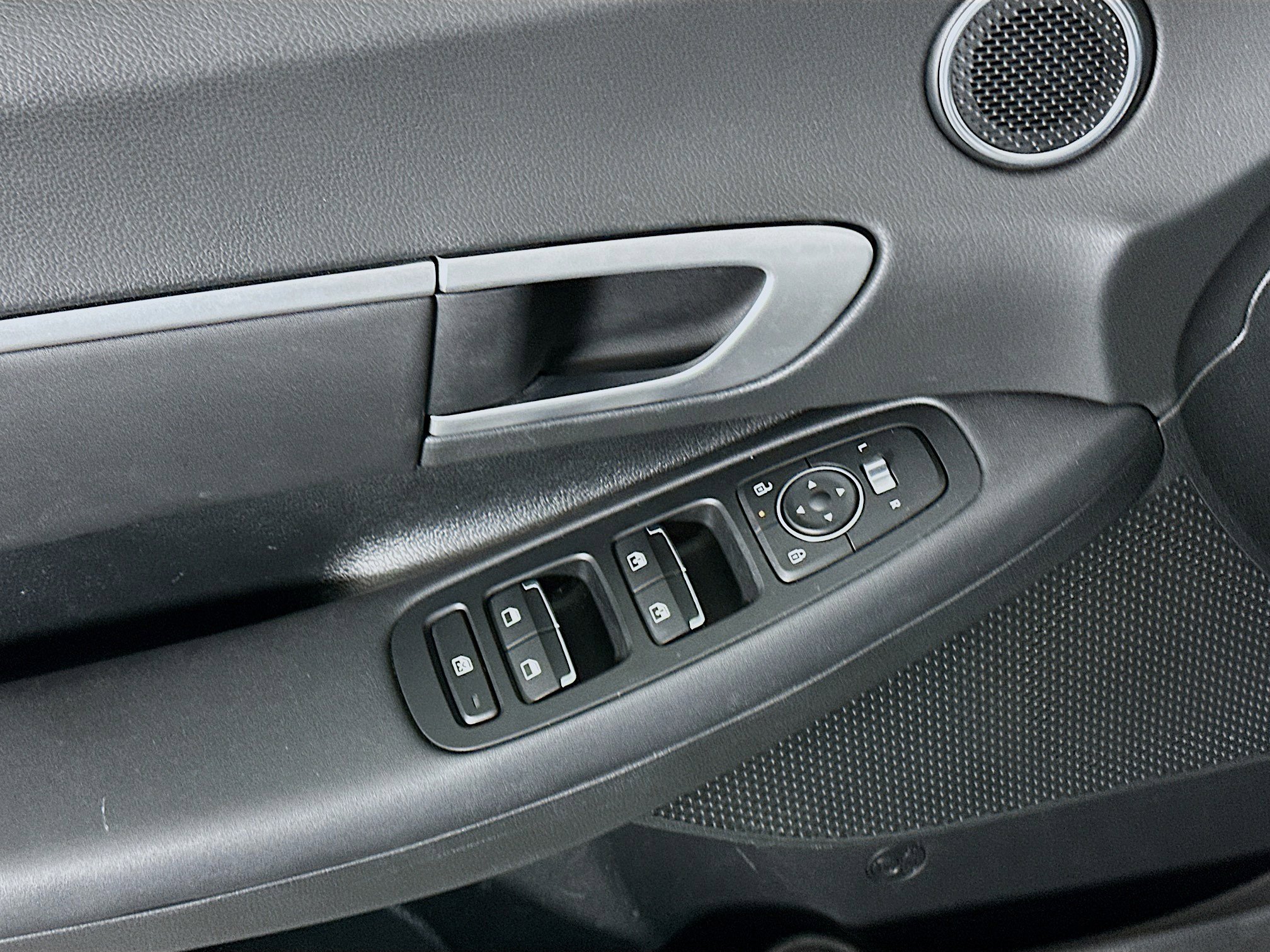 Used 2025 Hyundai Sonata SEL image 15