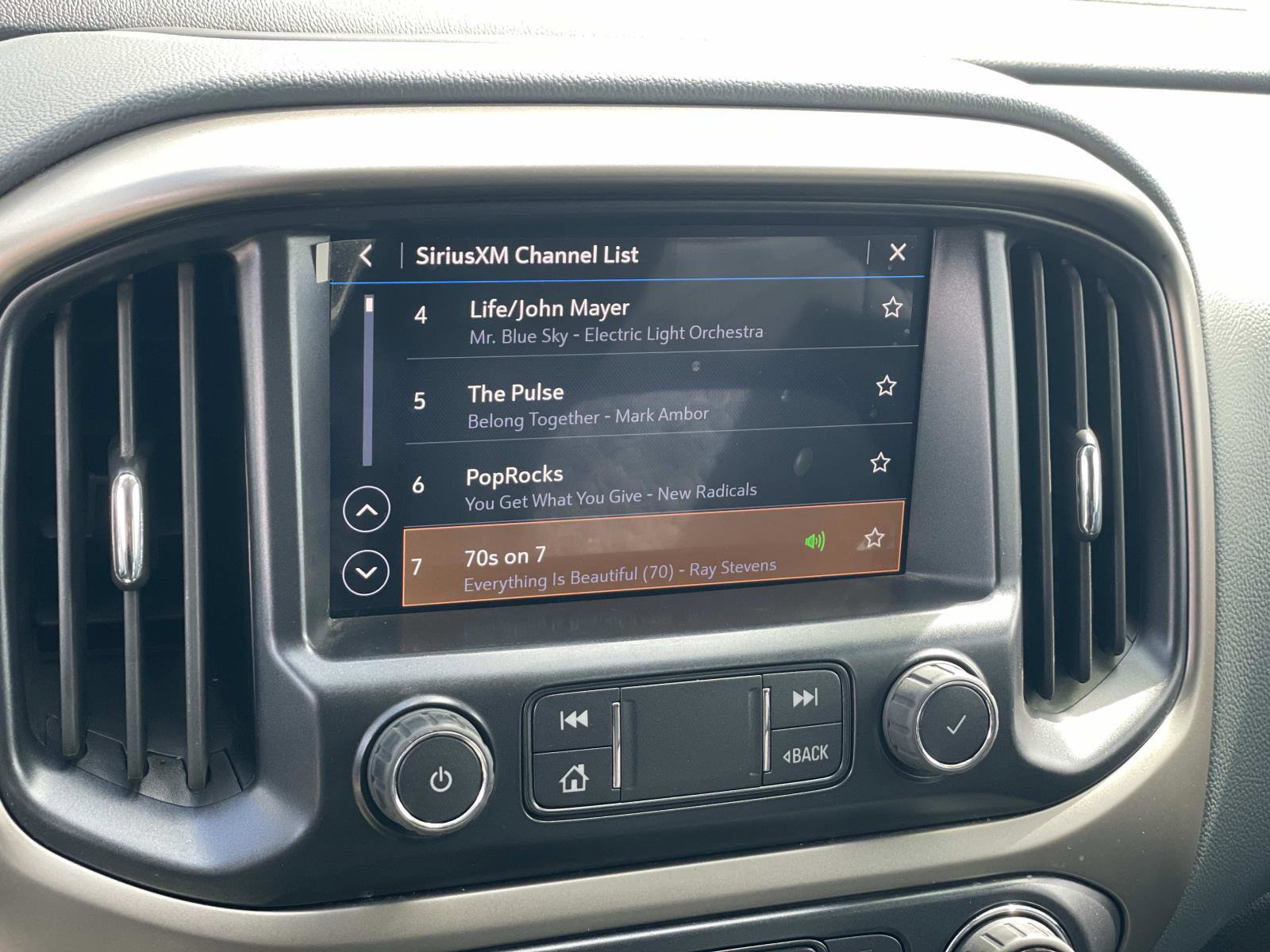 Used 2022 Chevrolet Colorado Z71 image 6