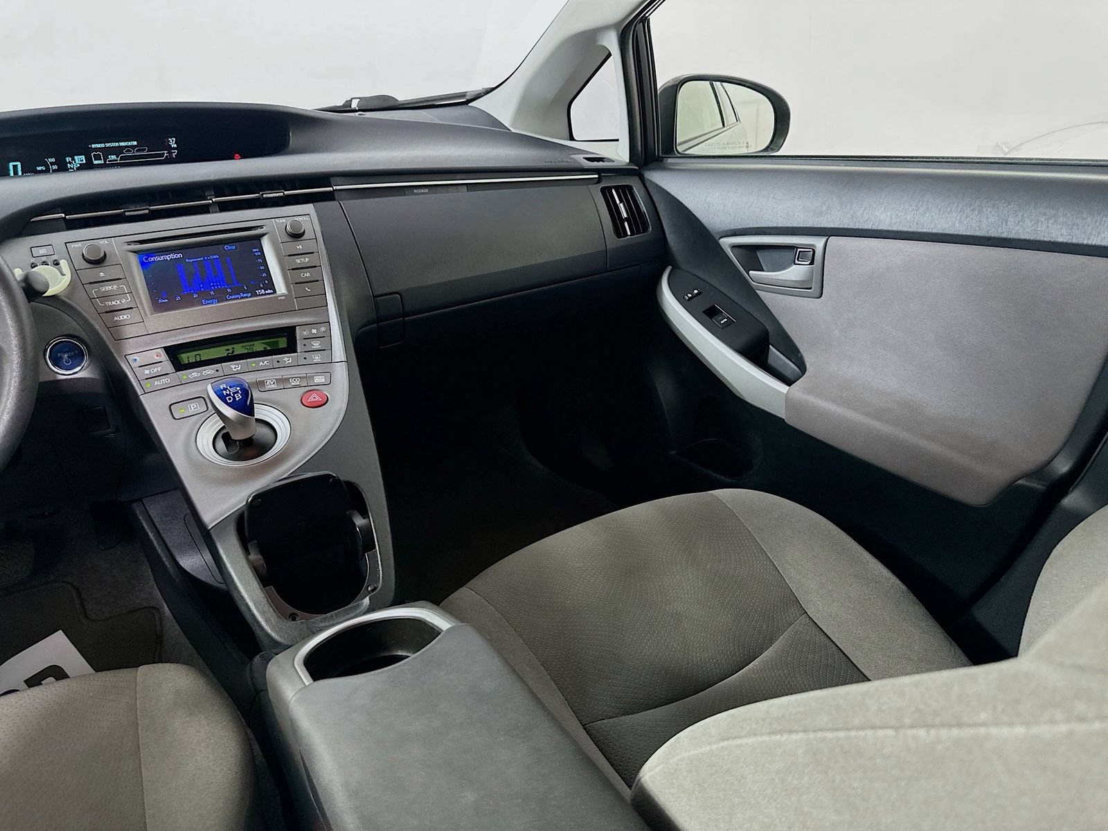 Used 2014 Toyota Prius Two FWD image 25