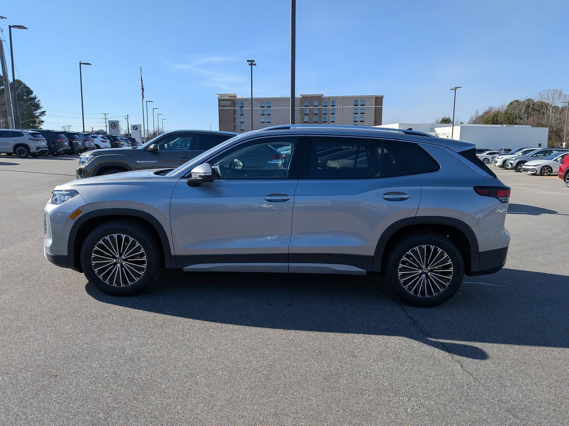 New 2026 Volkswagen Tiguan S FWD image 6