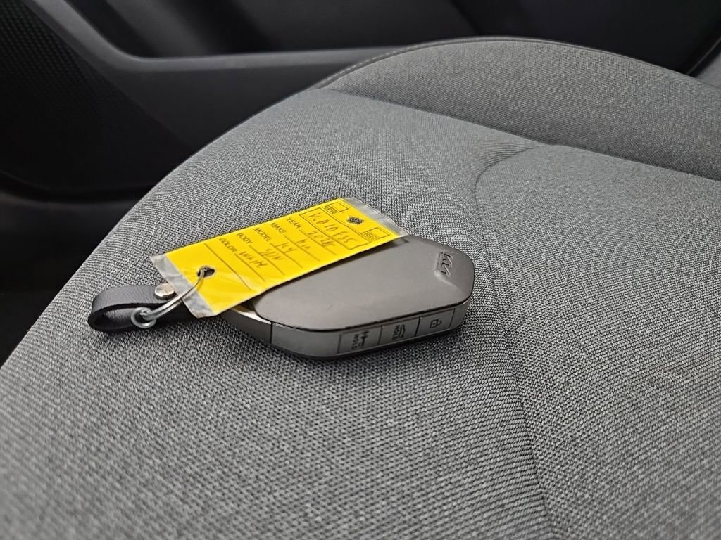 Certified 2025 Kia K4 FWD image 11