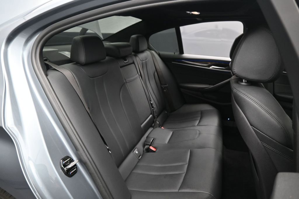 Used 2018 BMW 530e image 20