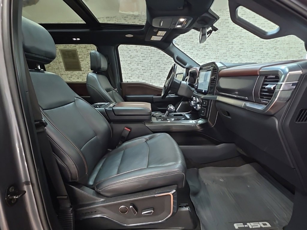 Used 2021 Ford F150 Lariat w/ Equipment Group 502A High image 12