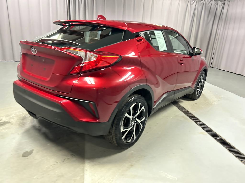 Used 2019 Toyota C-HR XLE image 7