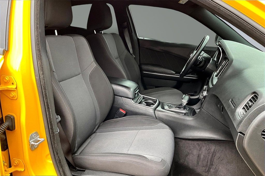 Used 2017 Dodge Charger R/T image 7