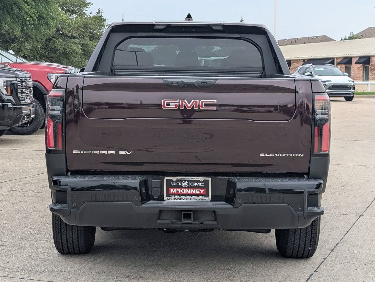 New 2026 GMC Sierra EV Elevation w/ Premium Package AWD/4WD image 5