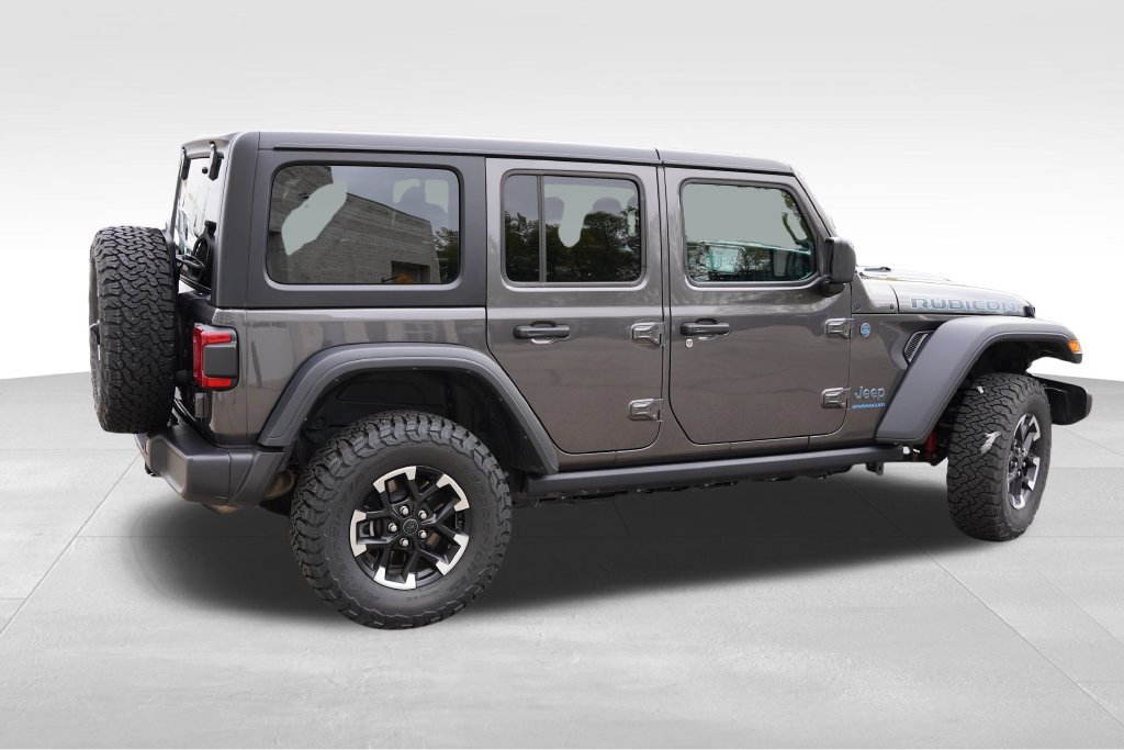 Used 2024 Jeep Wrangler Unlimited Rubicon 4xe AWD/4WD image 4