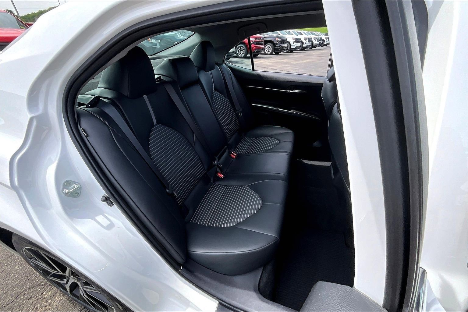 Used 2023 Toyota Camry SE image 27