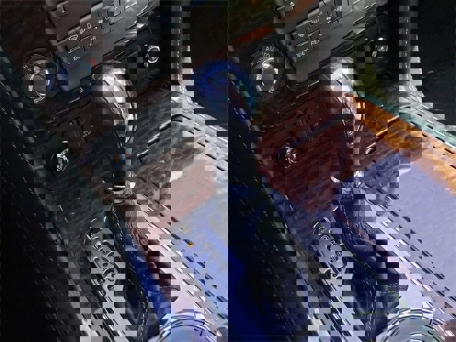 Used 2020 Nissan Armada Platinum image 21