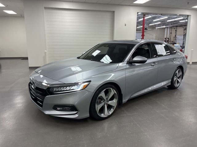 Used 2018 Honda Accord Touring image 3