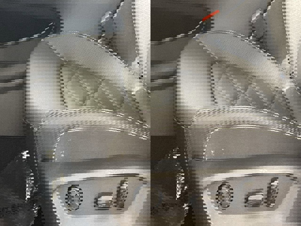 Used 2025 Volkswagen Atlas Cross Sport SE FWD image 18