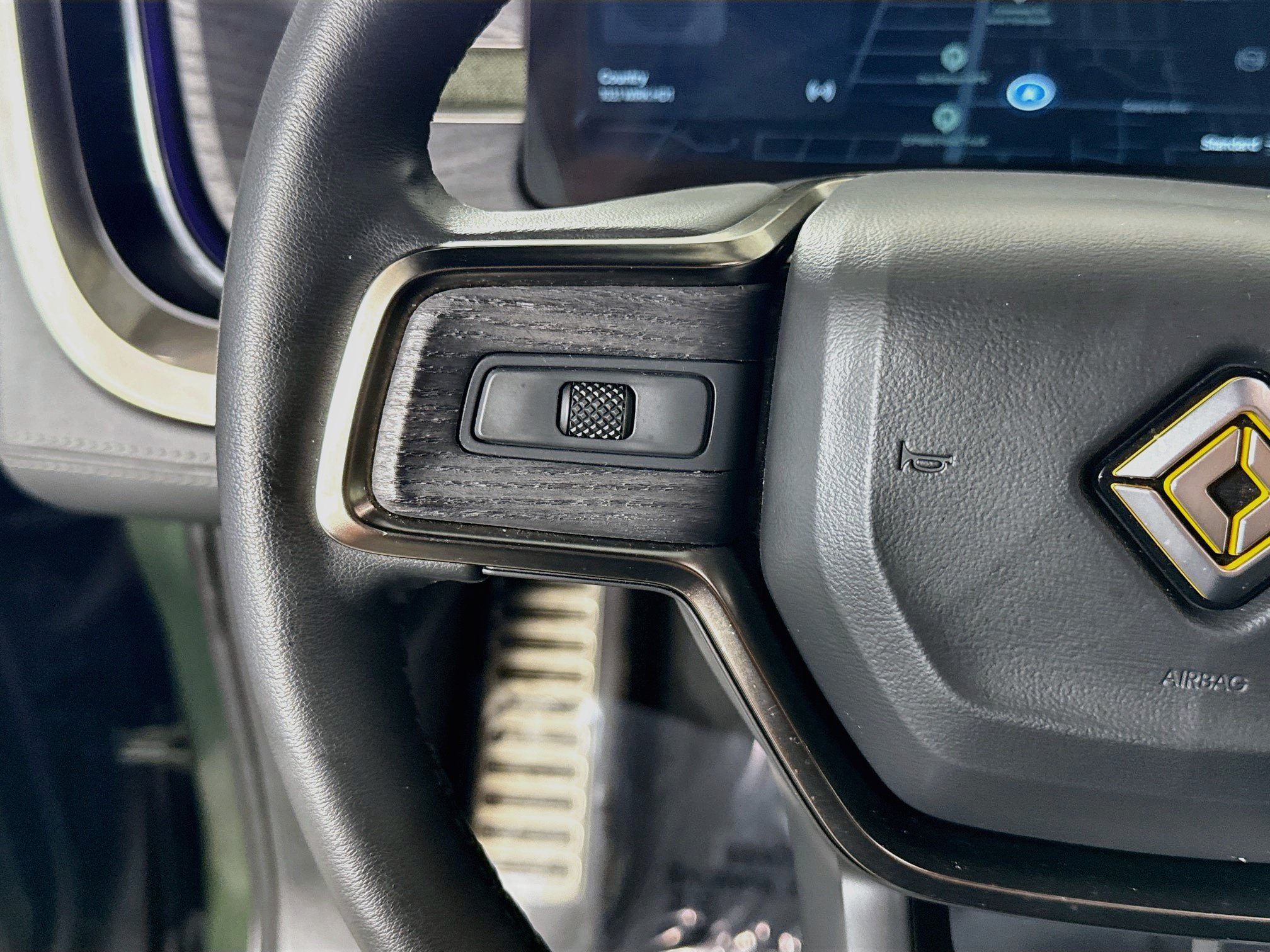 Used 2024 Rivian R1T Adventure AWD/4WD image 14