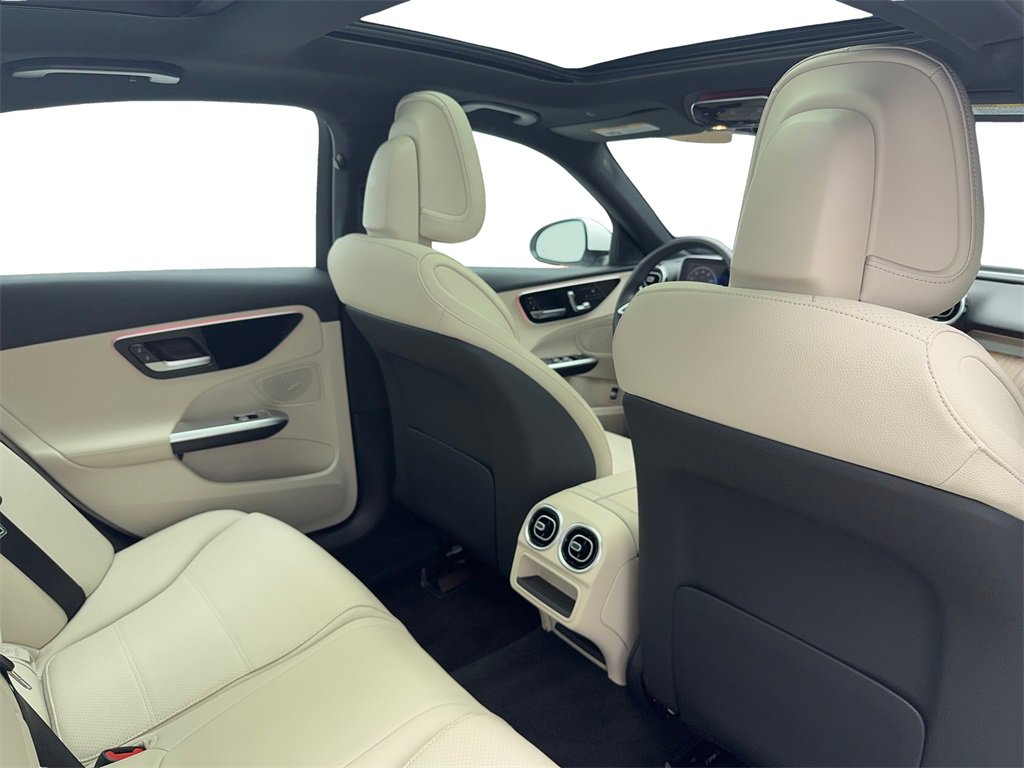 Used 2025 Mercedes-Benz C 300 Sedan image 52