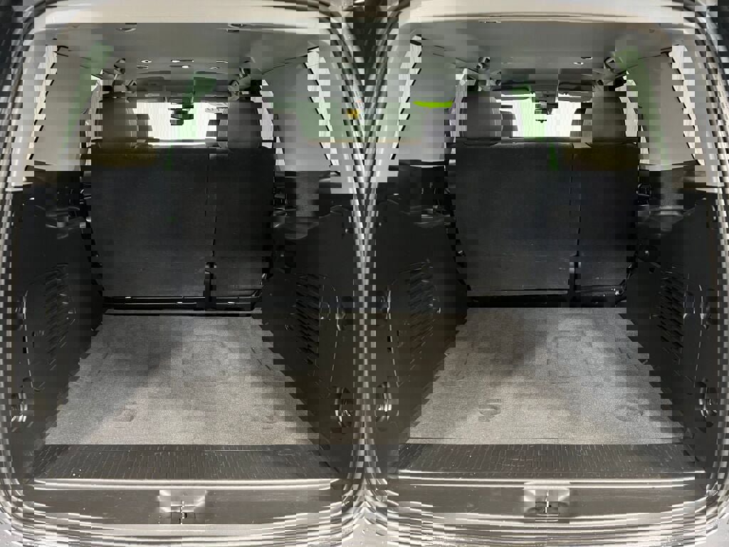 Used 2020 Chevrolet Tahoe LS w/ Enhanced Driver Alert Package image 7