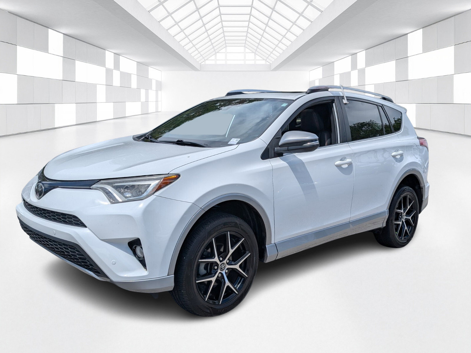 Used 2017 Toyota RAV4 SE w/ Power Extra Value Package image 3