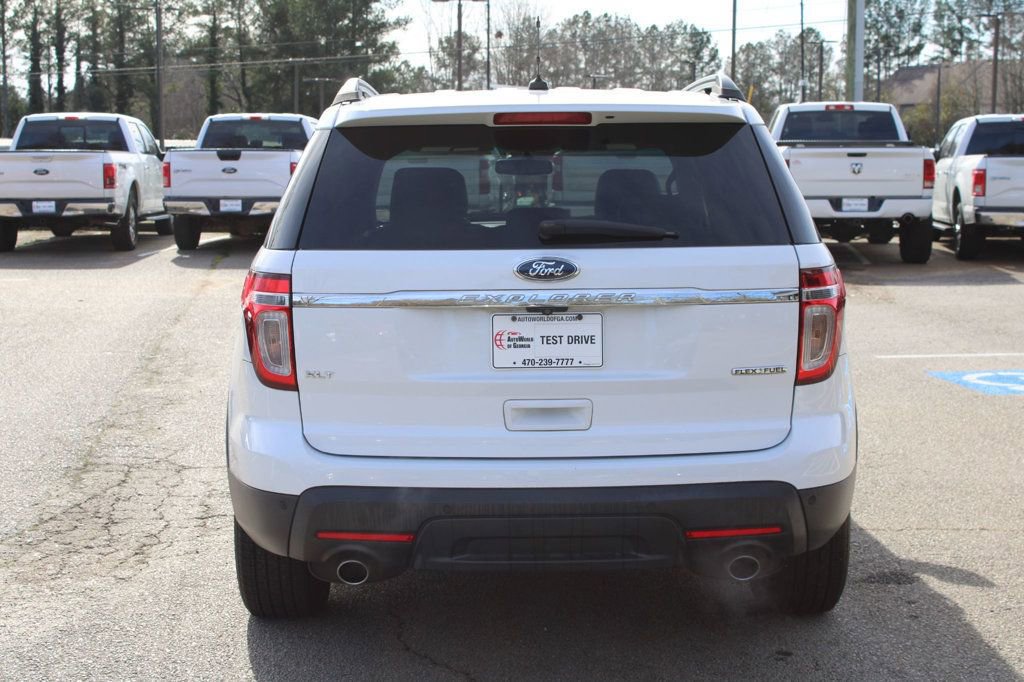 Used 2015 Ford Explorer XLT w/ Equipment Group 202A image 6