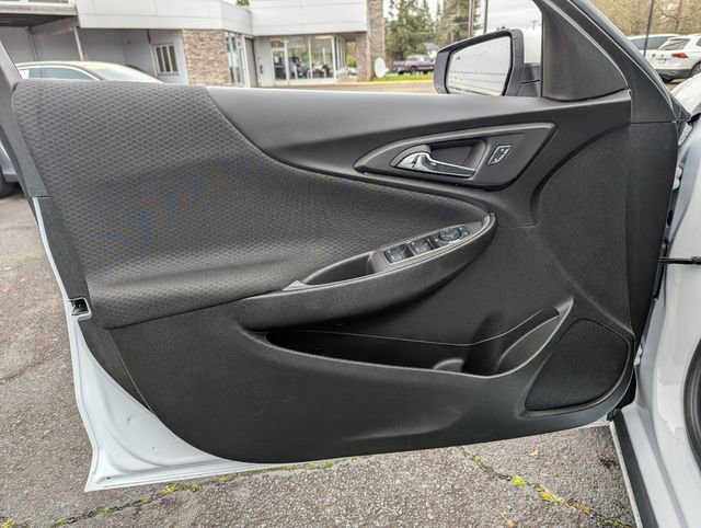 Used 2025 Chevrolet Malibu LS image 10