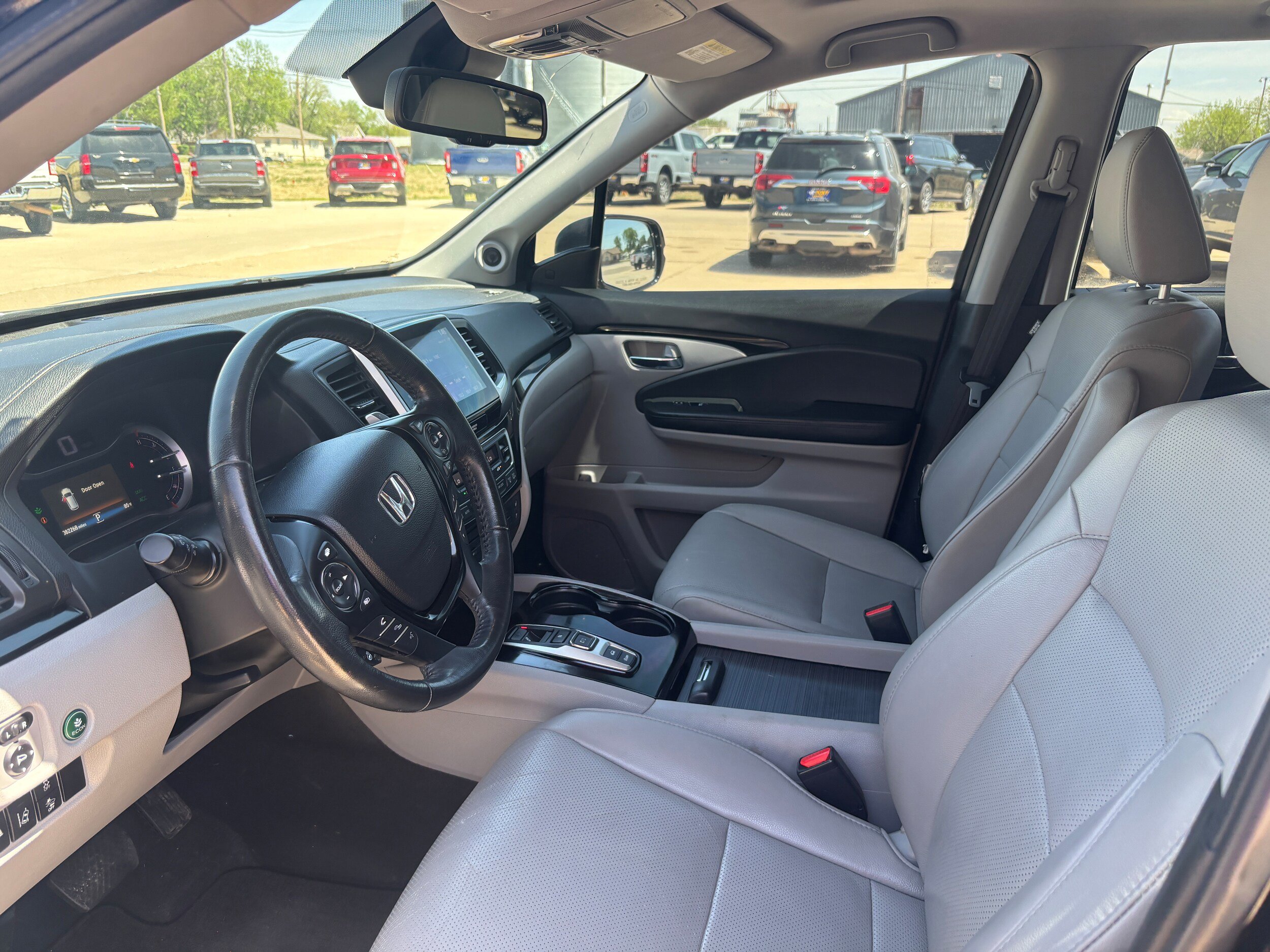 Used 2016 Honda Pilot Elite image 10