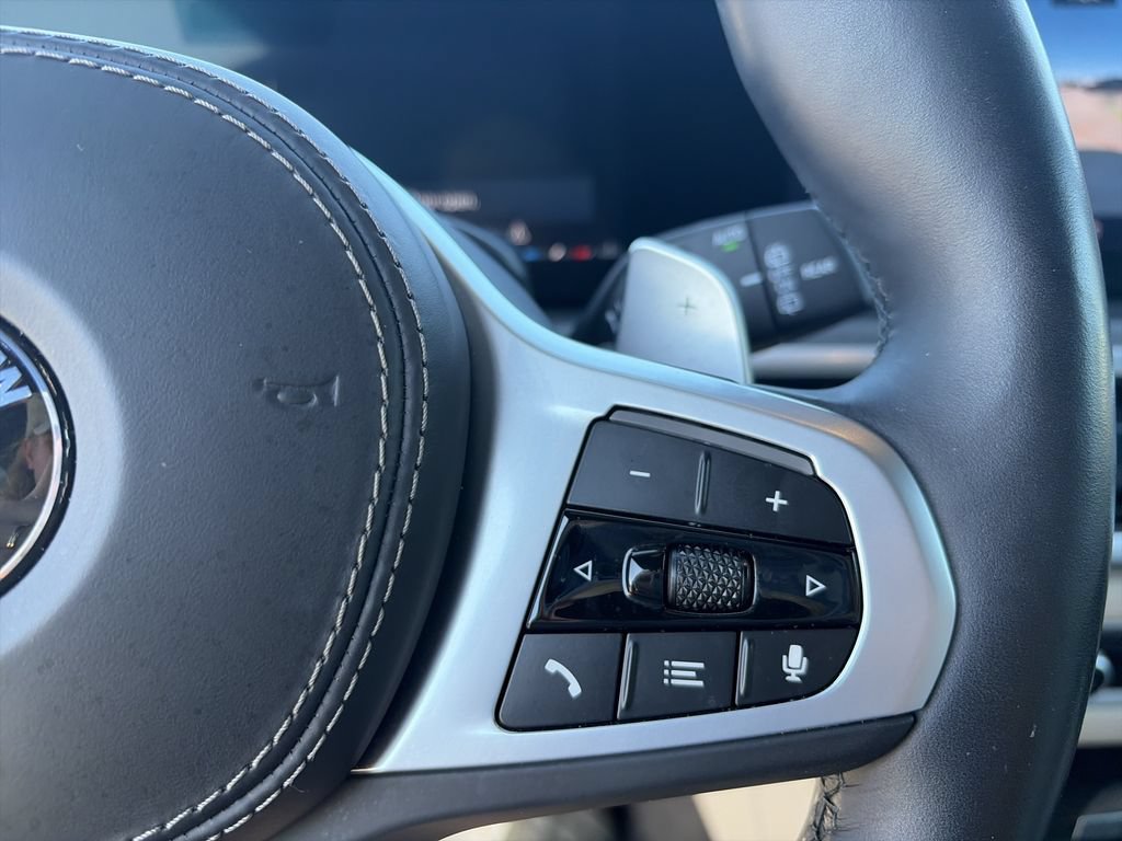 Used 2025 BMW X5 sDrive40i w/ M Sport Package RWD image 22
