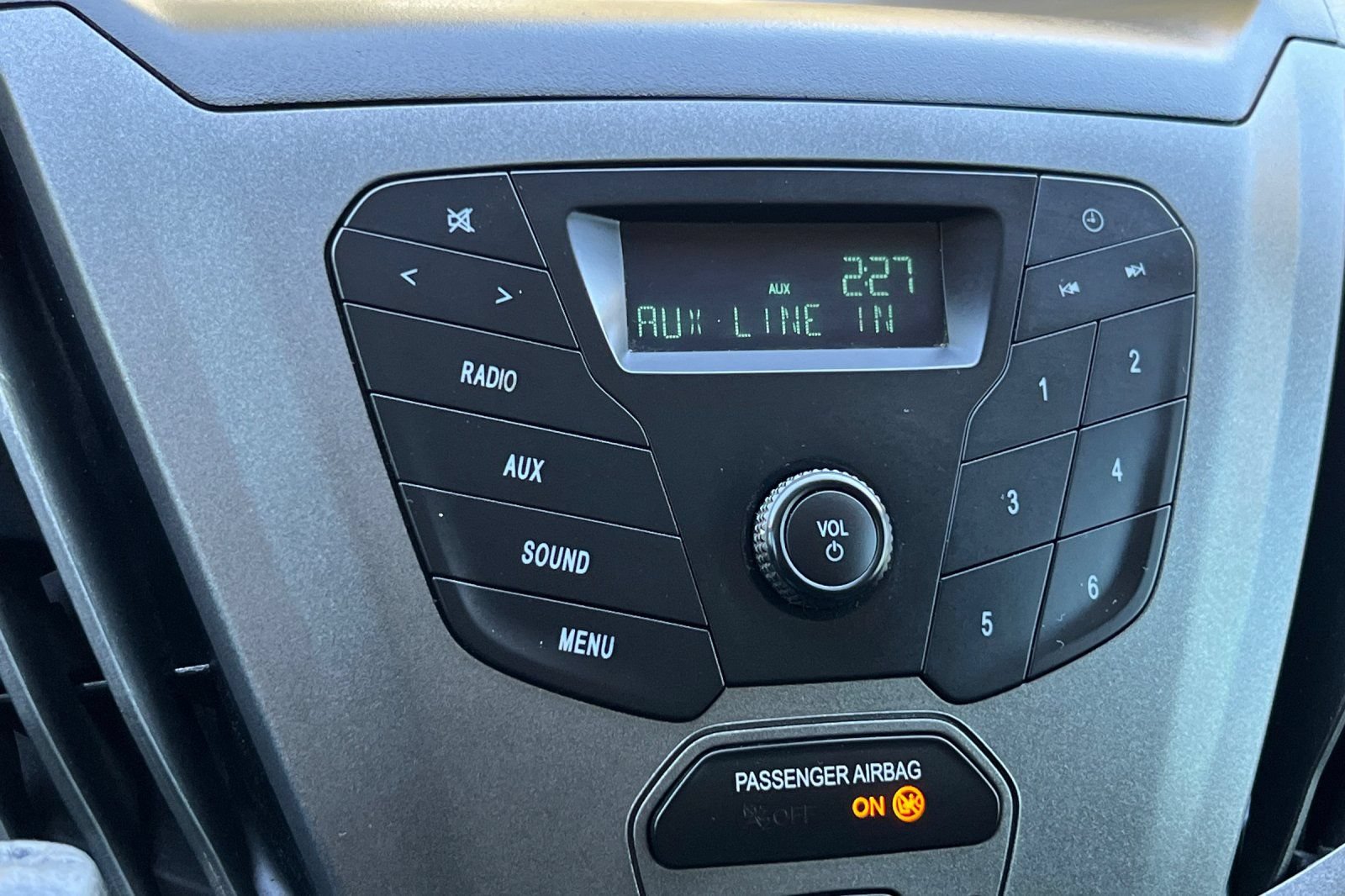 Used 2017 Ford Transit 350 138 RWD image 17
