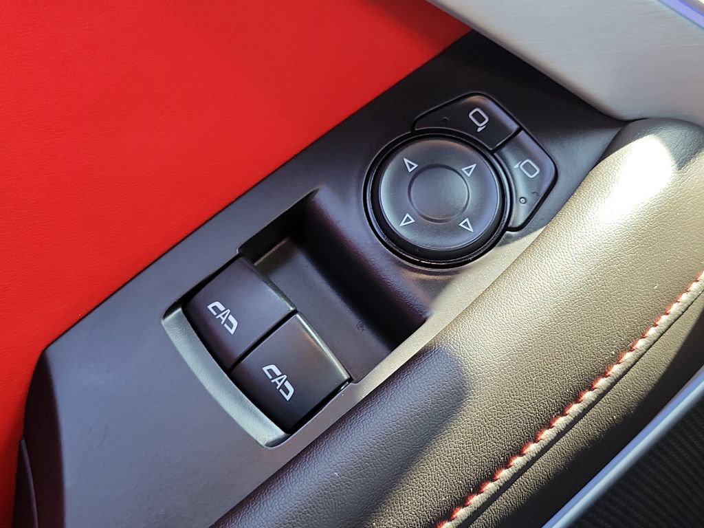 Used 2016 Chevrolet Camaro SS RWD image 14