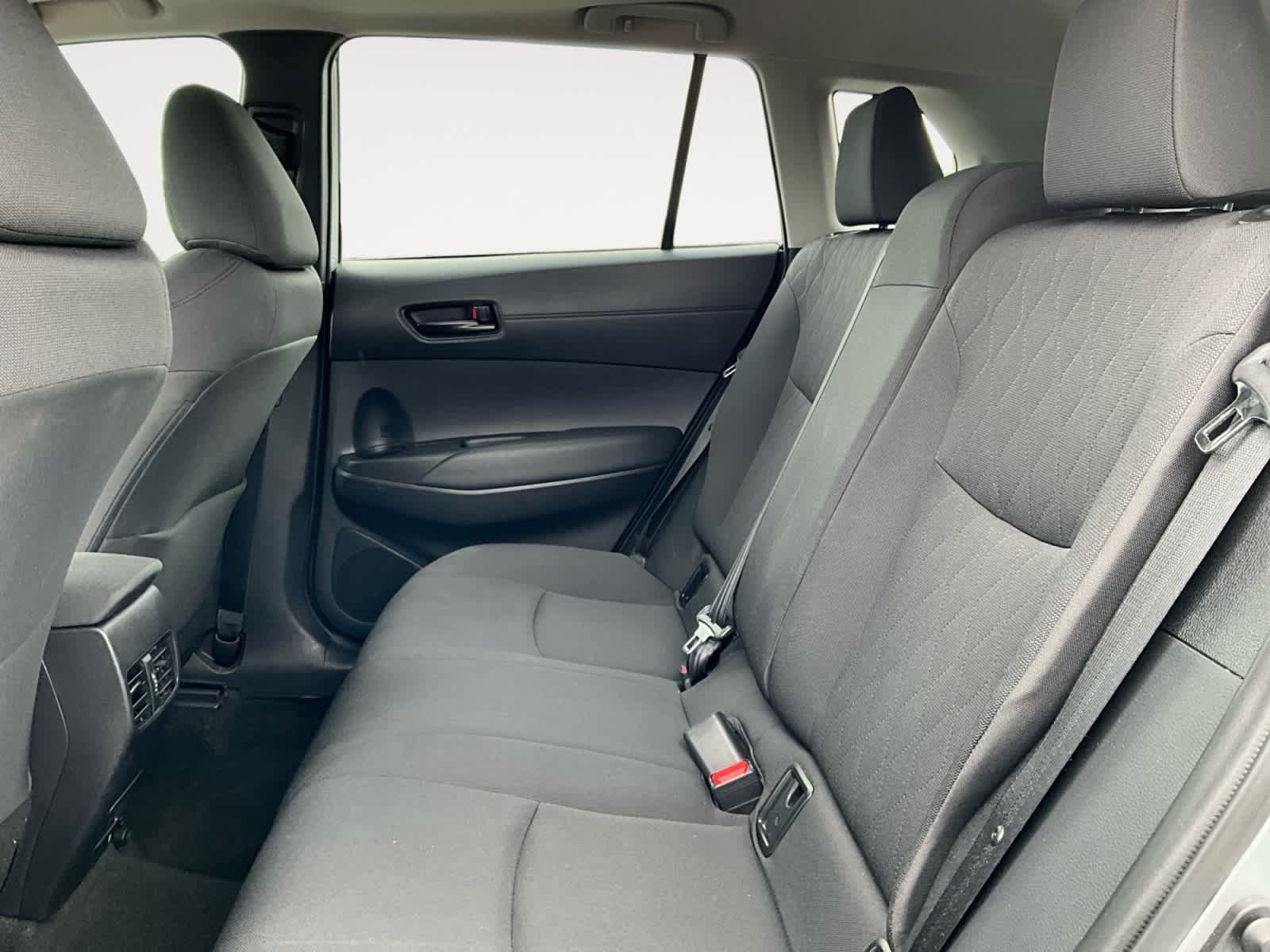 Used 2025 Toyota Corolla Cross LE w/ Moonroof Package FWD image 13
