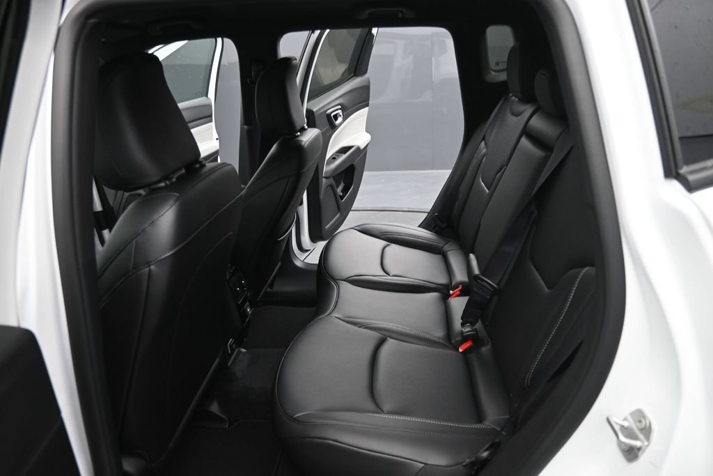 New 2026 Jeep Compass Limited AWD/4WD image 15