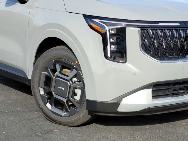 New 2026 Kia Carnival EX image 3