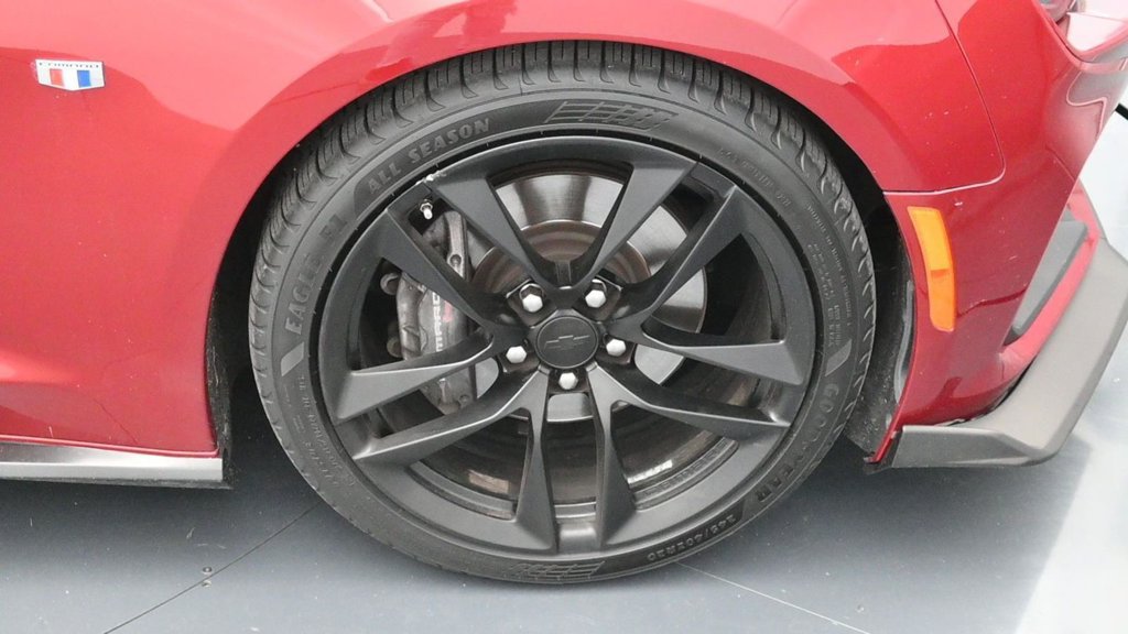 Used 2023 Chevrolet Camaro SS RWD image 15
